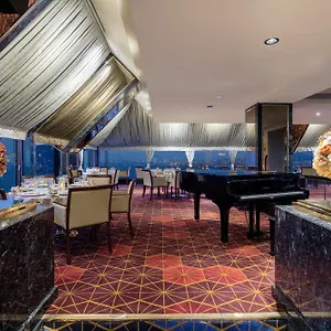 Hilton 5* Σμύρνη